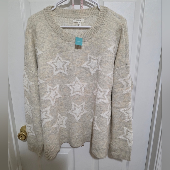 Maurices Sweaters - Maurices Cream Star Pattern Sweater NWTS Size XL